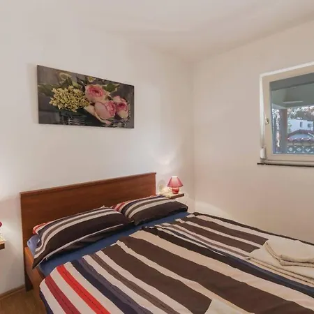 Holiday home House For 8 People Very Close To The